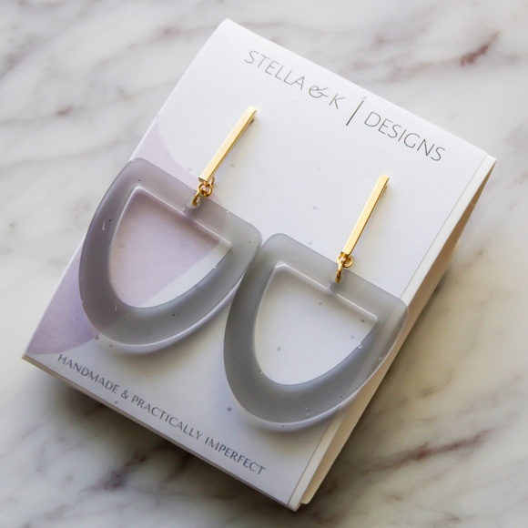 Handmade Earrings - Open Shape Resin Earrings - Sheer Gray - NEW - Picture 1 of 3